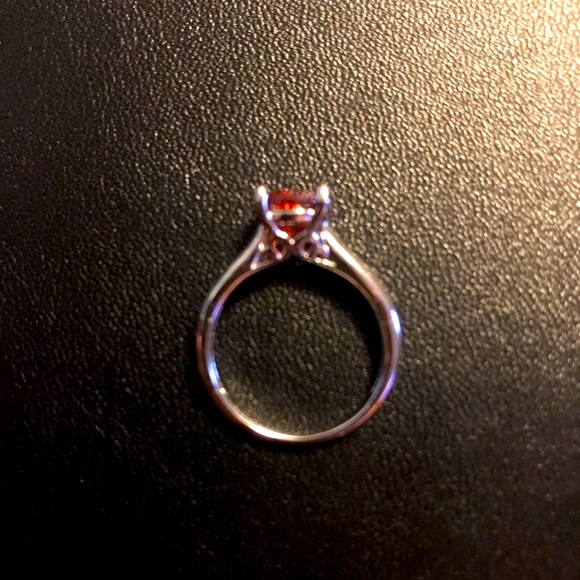 Silver Ring with Round Ruby Red Stone - Picture 2 of 2